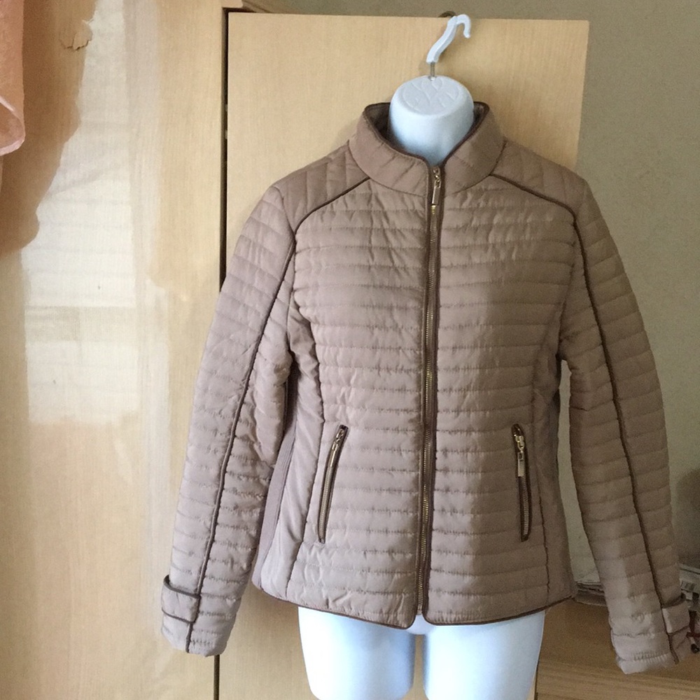 Light jacket,size M